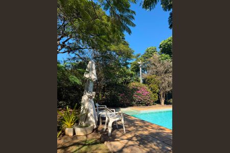 Casa à venda com 2500m², 4 quartos e 8 vagasÁrea externa