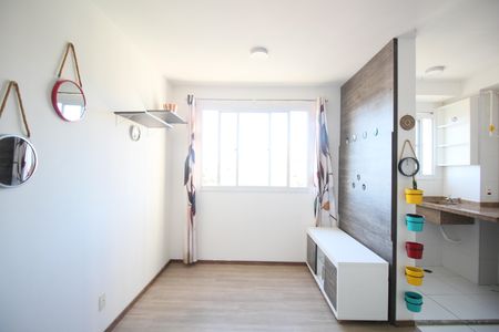 Sala de apartamento para alugar com 2 quartos, 40m² em Jardim Taboao, São Paulo