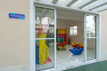 Casa de condomínio para alugar com 63m², 2 quartos e 1 vaga Casa de condomínio para alugar com 63m², 2 quartos e 1 vagaÁrea comum - Playground