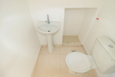 Casa de condomínio para alugar com 63m², 2 quartos e 1 vaga Casa de condomínio para alugar com 63m², 2 quartos e 1 vagaBanheiro 2
