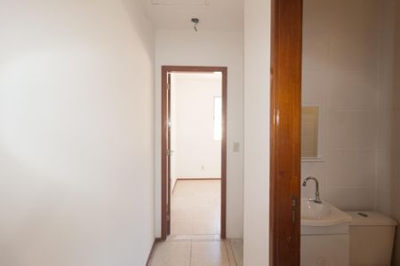 Casa de condomínio para alugar com 63m², 2 quartos e 1 vaga Casa de condomínio para alugar com 63m², 2 quartos e 1 vagaCorredor