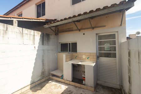 Casa de condomínio para alugar com 63m², 2 quartos e 1 vaga Casa de condomínio para alugar com 63m², 2 quartos e 1 vagaÁrea de Serviço