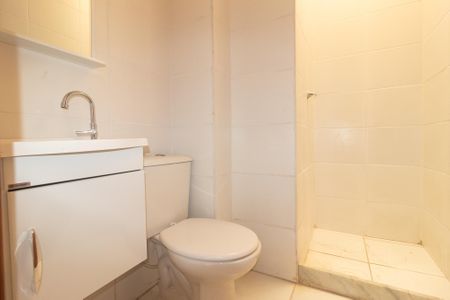 Casa de condomínio para alugar com 63m², 2 quartos e 1 vaga Casa de condomínio para alugar com 63m², 2 quartos e 1 vagaBanheiro 1