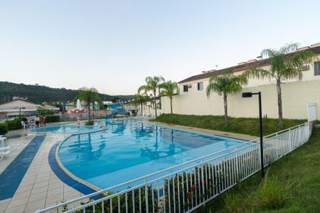Casa de condomínio para alugar com 63m², 2 quartos e 1 vaga Casa de condomínio para alugar com 63m², 2 quartos e 1 vagaÁrea comum - Piscina