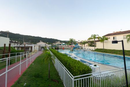 Casa de condomínio para alugar com 63m², 2 quartos e 1 vaga Casa de condomínio para alugar com 63m², 2 quartos e 1 vagaÁrea comum - Piscina