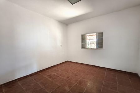 Casa à venda com 380m², 3 quartos e 6 vagas Casa à venda com 380m², 3 quartos e 6 vagasQuarto 2