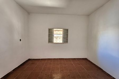 Casa à venda com 380m², 3 quartos e 6 vagas Casa à venda com 380m², 3 quartos e 6 vagasQuarto 2