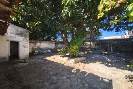 Casa à venda com 380m², 3 quartos e 6 vagas Casa à venda com 380m², 3 quartos e 6 vagasQuintal