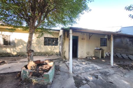 Casa à venda com 380m², 3 quartos e 6 vagas Casa à venda com 380m², 3 quartos e 6 vagasQuintal
