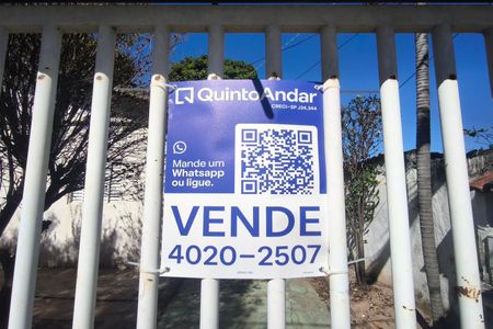Casa à venda com 380m², 3 quartos e 6 vagas Casa à venda com 380m², 3 quartos e 6 vagasPLACA INSTALADA NA FACHADA