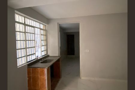Sala -Cozinha de casa para alugar com 1 quarto, 50m² em Jardim das Flores, Osasco