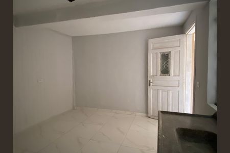 Casa para alugar com 50m², 1 quarto e sem vaga Casa para alugar com 50m², 1 quarto e sem vagaSala -Cozinha