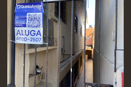 Casa para alugar com 50m², 1 quarto e sem vaga Casa para alugar com 50m², 1 quarto e sem vagaFachada e placa