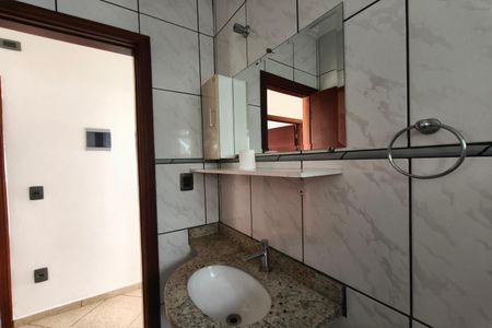Casa para alugar com 105m², 2 quartos e 1 vaga Casa para alugar com 105m², 2 quartos e 1 vagaBanheiro