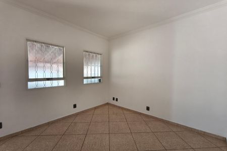 Casa para alugar com 105m², 2 quartos e 1 vaga Casa para alugar com 105m², 2 quartos e 1 vagaSala