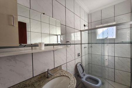 Banheiro de casa para alugar com 2 quartos, 105m² em Jardim Garcia, Campinas