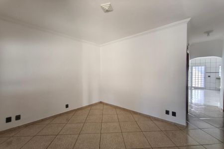 Sala de casa para alugar com 2 quartos, 105m² em Jardim Garcia, Campinas