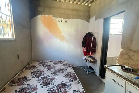 Quarto de casa para alugar com 2 quartos, 210m² em São Bento, Duque de Caxias