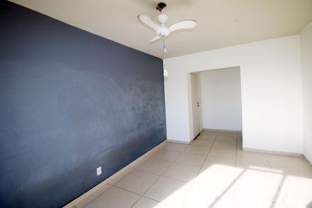 Sala de apartamento à venda com 2 quartos, 55m² em Penha, Rio de Janeiro