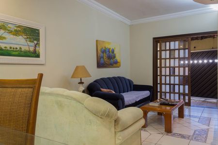 Sala de casa para alugar com 2 quartos, 216m² em Jardim Calux, São Bernardo do Campo