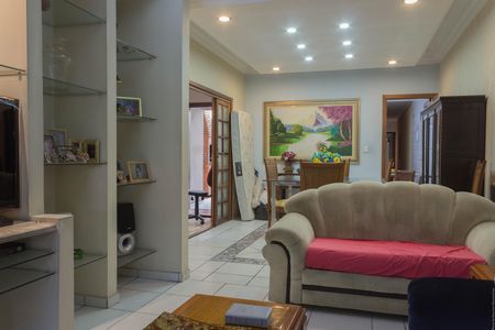 Sala de casa para alugar com 2 quartos, 216m² em Jardim Calux, São Bernardo do Campo