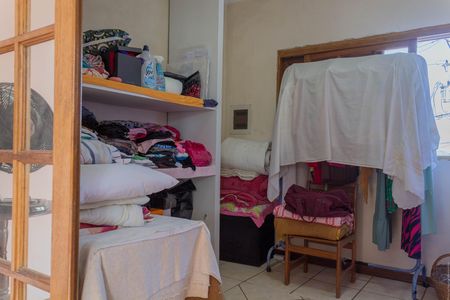 Closet da Suíte 1 de casa para alugar com 2 quartos, 216m² em Jardim Calux, São Bernardo do Campo
