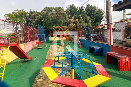 Casa de condomínio à venda com 45m², 2 quartos e 1 vaga Casa de condomínio à venda com 45m², 2 quartos e 1 vagaPlayground