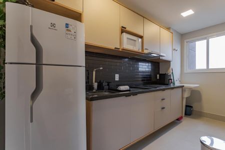 Studio para alugar com 43m², 1 quarto e 1 vaga Studio para alugar com 43m², 1 quarto e 1 vagaCozinha e Área de Serviço