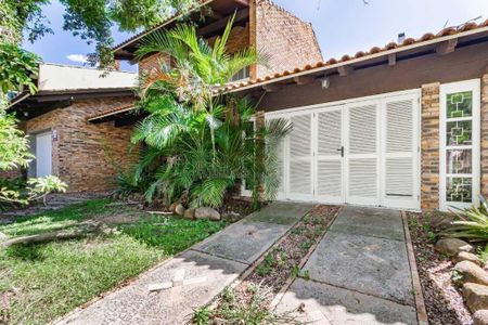 Casa para alugar com 277m², 4 quartos e 3 vagas Casa para alugar com 277m², 4 quartos e 3 vagasÁrea externa