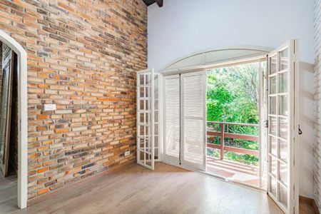 Casa para alugar com 277m², 4 quartos e 3 vagas Casa para alugar com 277m², 4 quartos e 3 vagasQuarto 4