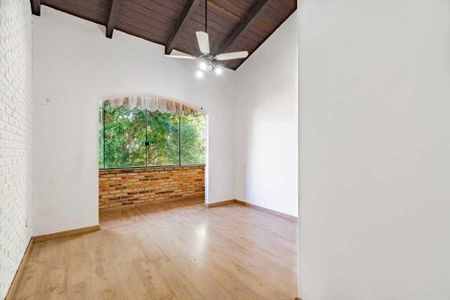 Casa para alugar com 277m², 4 quartos e 3 vagas Casa para alugar com 277m², 4 quartos e 3 vagasQuarto 3