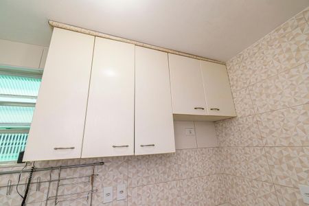 Apartamento para alugar com 58m², 2 quartos e 1 vaga Apartamento para alugar com 58m², 2 quartos e 1 vagaCozinha - Armários