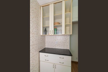 Apartamento para alugar com 58m², 2 quartos e 1 vaga Apartamento para alugar com 58m², 2 quartos e 1 vagaCozinha - Armários