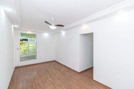 Sala de apartamento para alugar com 2 quartos, 58m² em Irajá, Rio de Janeiro