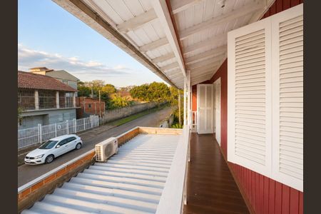 Casa para alugar com 120m², 3 quartos e 4 vagas Casa para alugar com 120m², 3 quartos e 4 vagasVaranda da sala