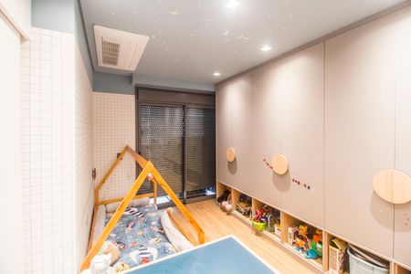 Apartamento à venda com 180m², 3 quartos e 3 vagas Apartamento à venda com 180m², 3 quartos e 3 vagasSuíte 2
