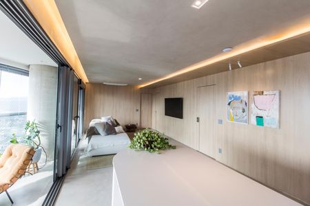 Apartamento à venda com 180m², 3 quartos e 3 vagas Apartamento à venda com 180m², 3 quartos e 3 vagasSala