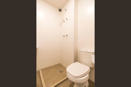 Apartamento à venda com 180m², 3 quartos e 3 vagas Apartamento à venda com 180m², 3 quartos e 3 vagasBanheiro de serviço