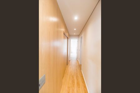 Apartamento à venda com 180m², 3 quartos e 3 vagas Apartamento à venda com 180m², 3 quartos e 3 vagasCorredor