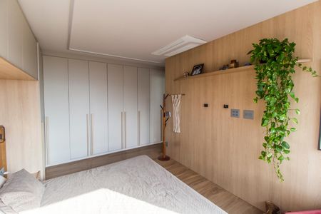 Apartamento à venda com 180m², 3 quartos e 3 vagas Apartamento à venda com 180m², 3 quartos e 3 vagasSuíte 1
