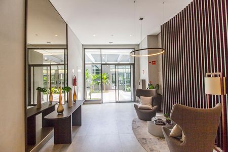Apartamento à venda com 180m², 3 quartos e 3 vagas Apartamento à venda com 180m², 3 quartos e 3 vagasHall social