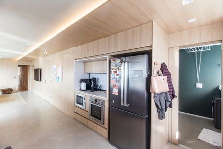 Apartamento à venda com 180m², 3 quartos e 3 vagas Apartamento à venda com 180m², 3 quartos e 3 vagasCozinha