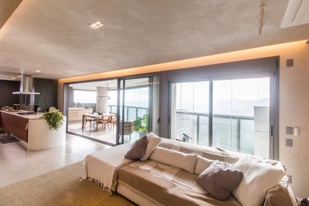 Apartamento à venda com 180m², 3 quartos e 3 vagas Apartamento à venda com 180m², 3 quartos e 3 vagasSala