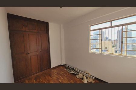 Apartamento para alugar com 76m², 3 quartos e 1 vaga Apartamento para alugar com 76m², 3 quartos e 1 vagaQuarto