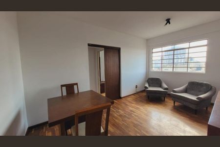 Apartamento para alugar com 76m², 3 quartos e 1 vaga Apartamento para alugar com 76m², 3 quartos e 1 vagaSala