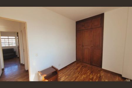 Apartamento para alugar com 76m², 3 quartos e 1 vaga Apartamento para alugar com 76m², 3 quartos e 1 vagaQuarto