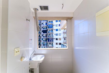 Apartamento à venda com 62m², 2 quartos e 1 vaga Apartamento à venda com 62m², 2 quartos e 1 vagaÁrea de Serviço