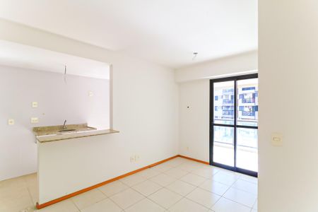 Apartamento à venda com 62m², 2 quartos e 1 vaga Apartamento à venda com 62m², 2 quartos e 1 vagaSala
