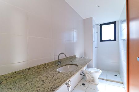 Apartamento à venda com 62m², 2 quartos e 1 vaga Apartamento à venda com 62m², 2 quartos e 1 vagaBanheiro Social