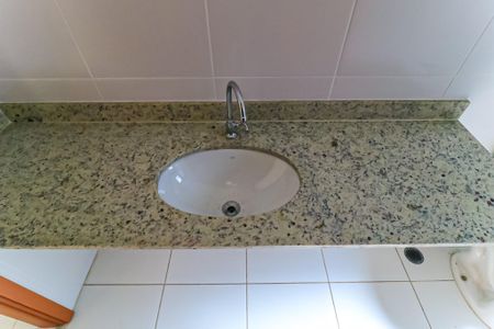 Apartamento à venda com 62m², 2 quartos e 1 vaga Apartamento à venda com 62m², 2 quartos e 1 vagaBanheiro Social